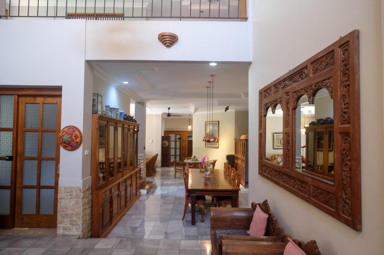 Sareh Villa By The Lavana Semarang Luaran gambar