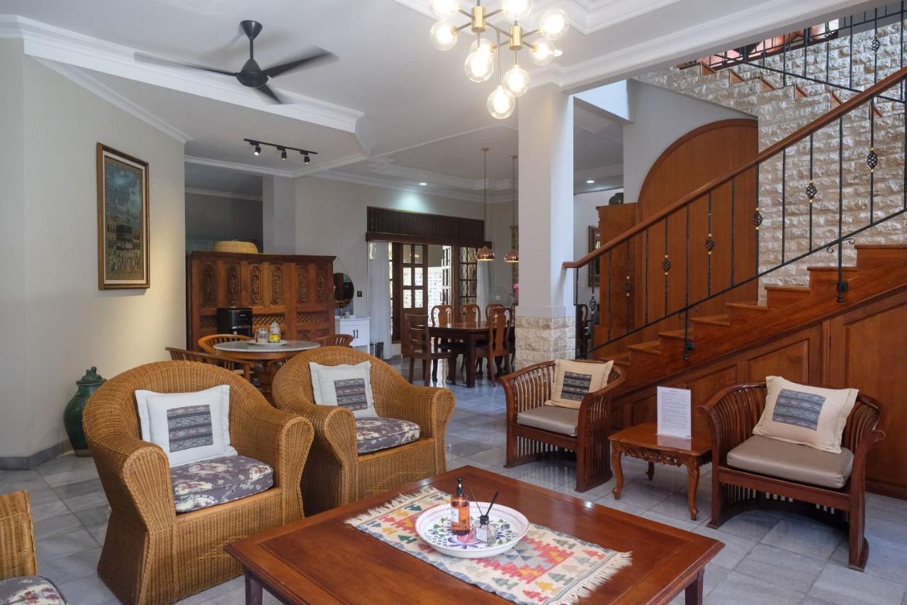 Sareh Villa By The Lavana Semarang Luaran gambar