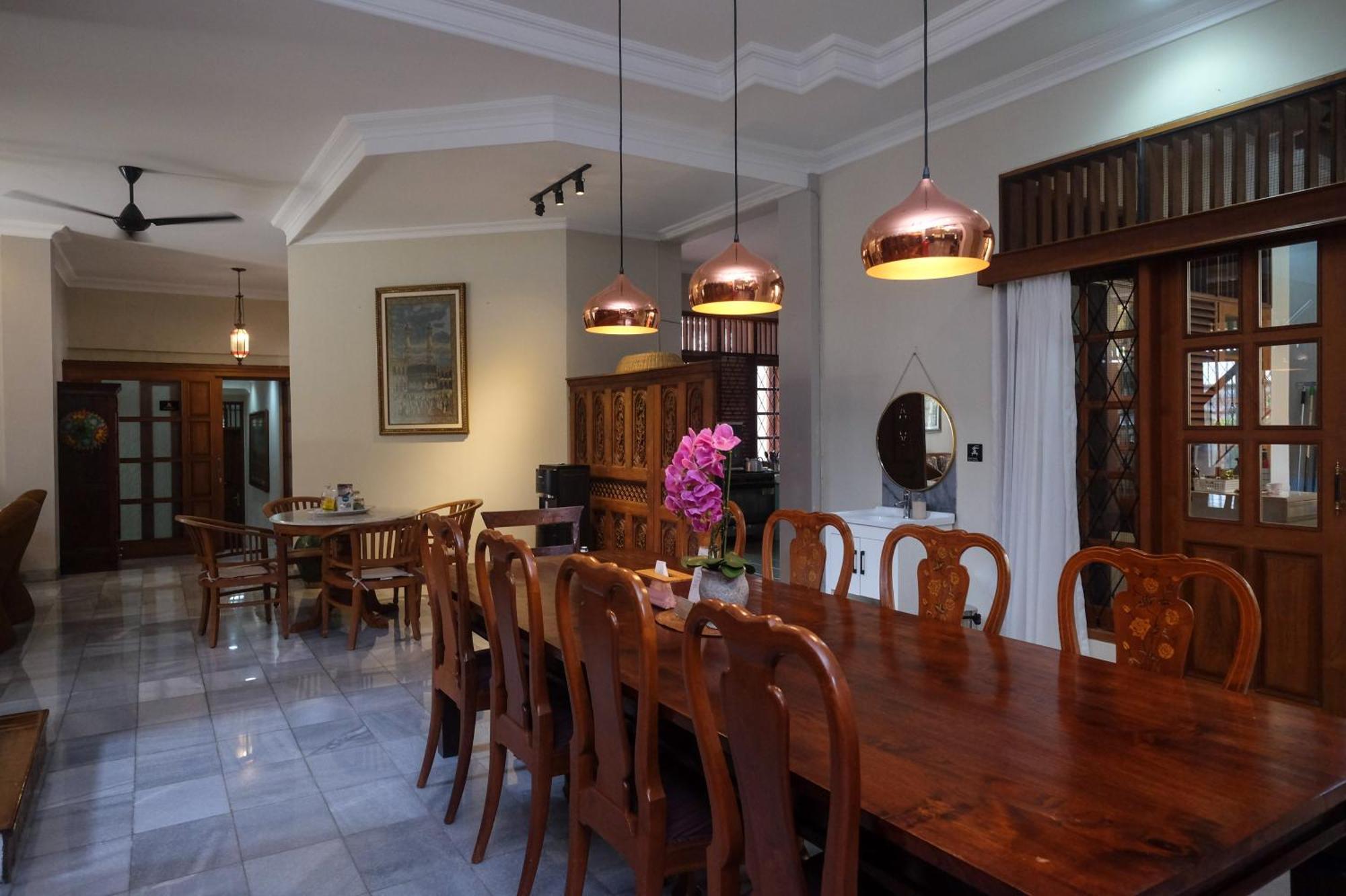Sareh Villa By The Lavana Semarang Luaran gambar